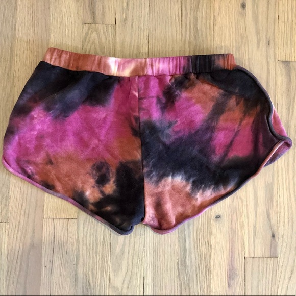 Tie-Dye Shorts with Drawstring - Picture 2 of 3
